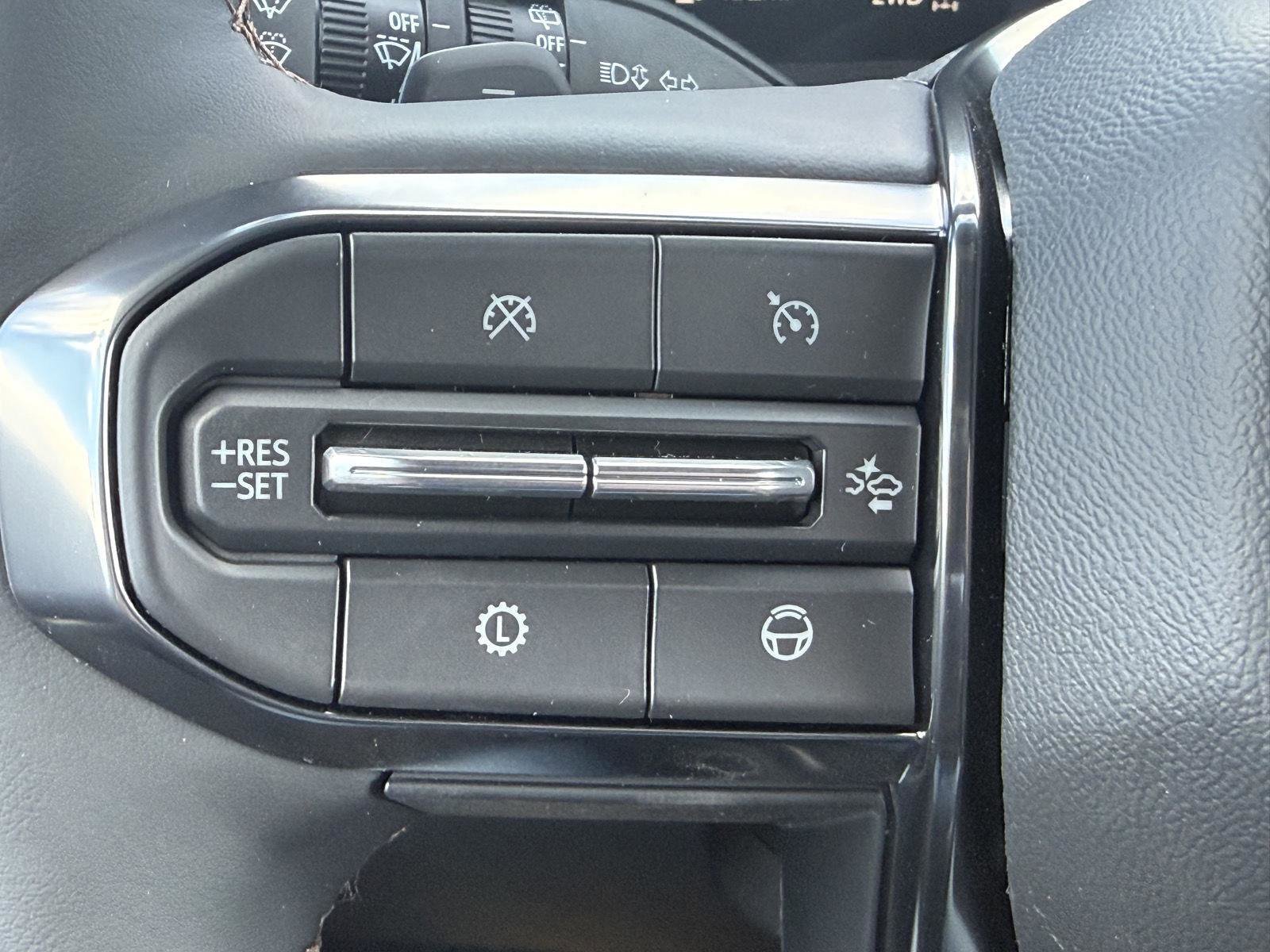 New 2026 GMC Acadia AT4 w/ Super Cruise Package image 23