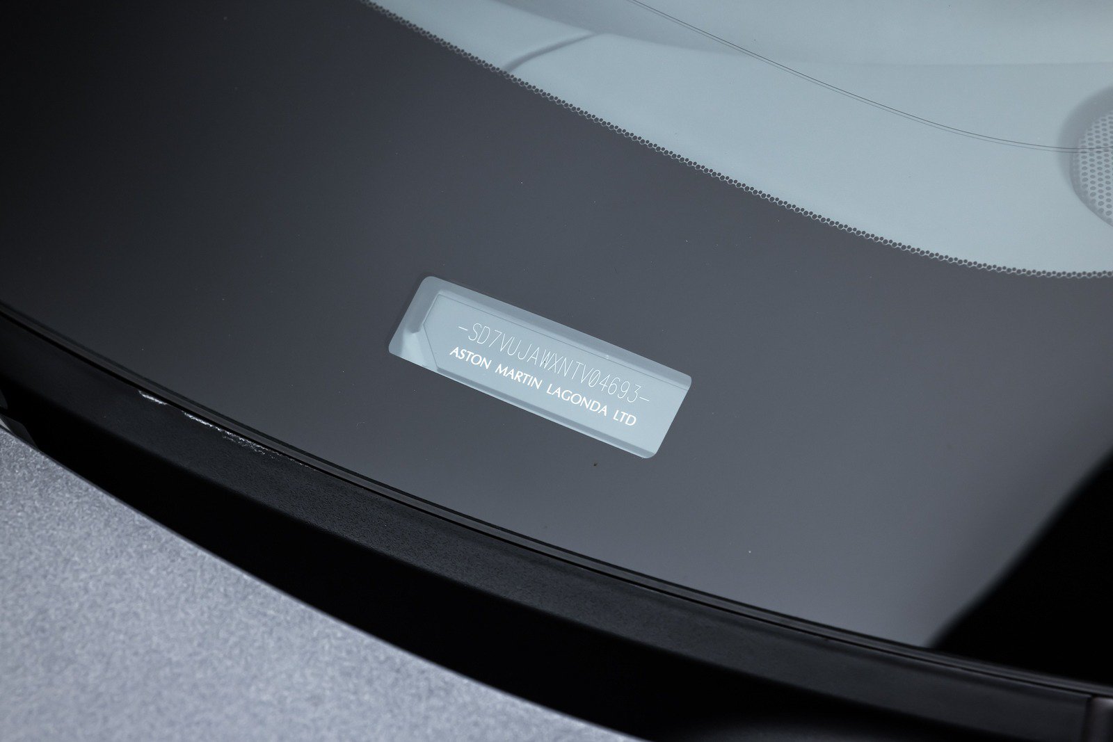 Used 2022 Aston Martin DBX AWD/4WD image 39
