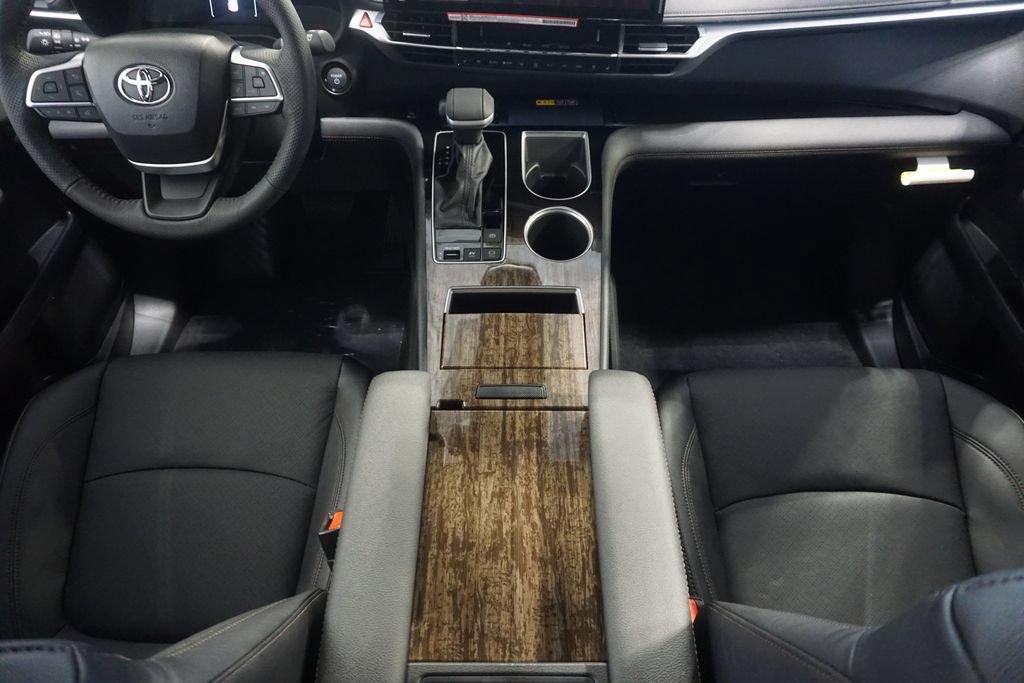 New 2026 Toyota Sienna Limited FWD image 33
