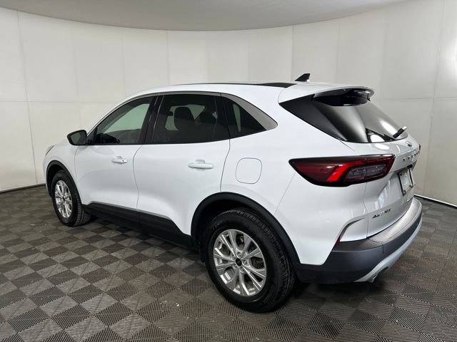 Used 2023 Ford Escape Active image 5