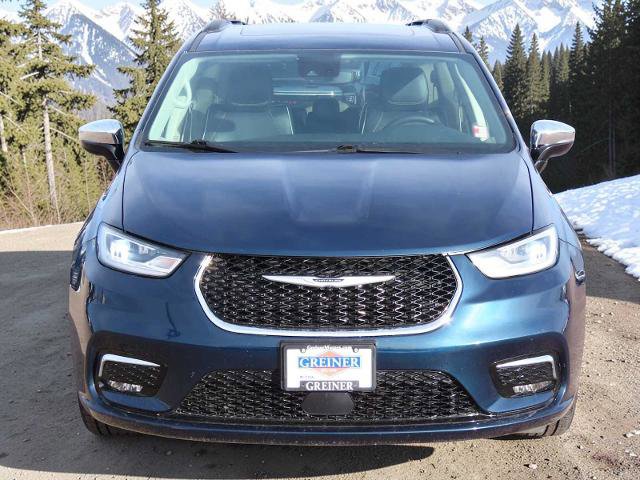 Used 2023 Chrysler Pacifica Limited image 9