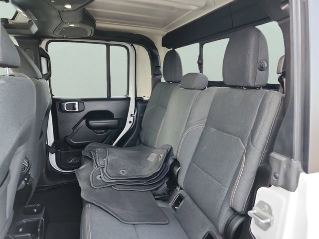 Used 2025 Jeep Gladiator Sport image 17