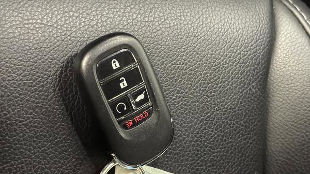 Used 2023 Honda Pilot Touring image 33