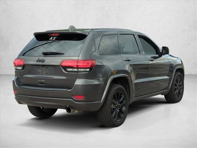 Used 2018 Jeep Grand Cherokee Altitude AWD/4WD image 5