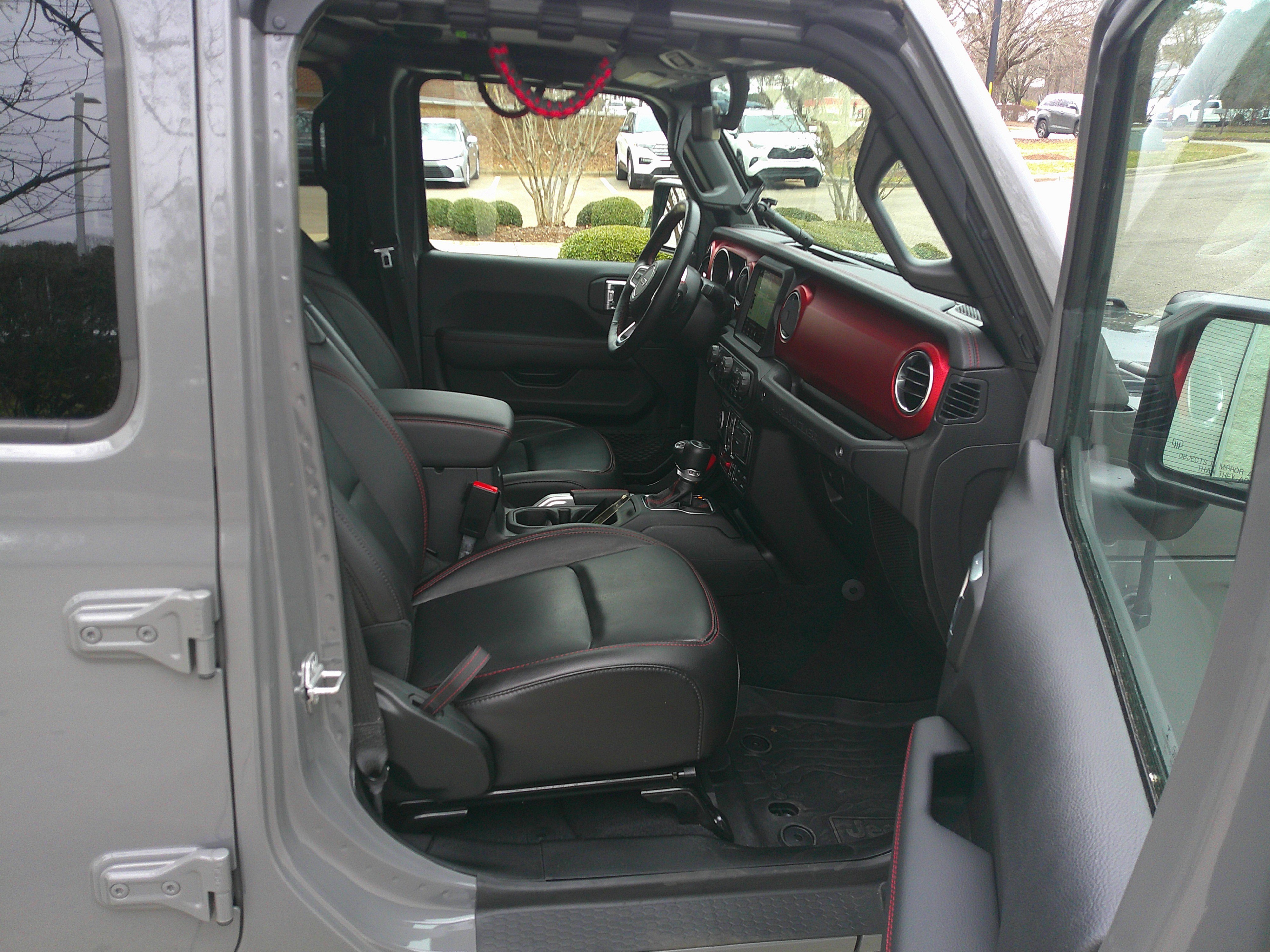 Used 2021 Jeep Wrangler Unlimited Rubicon AWD/4WD image 33