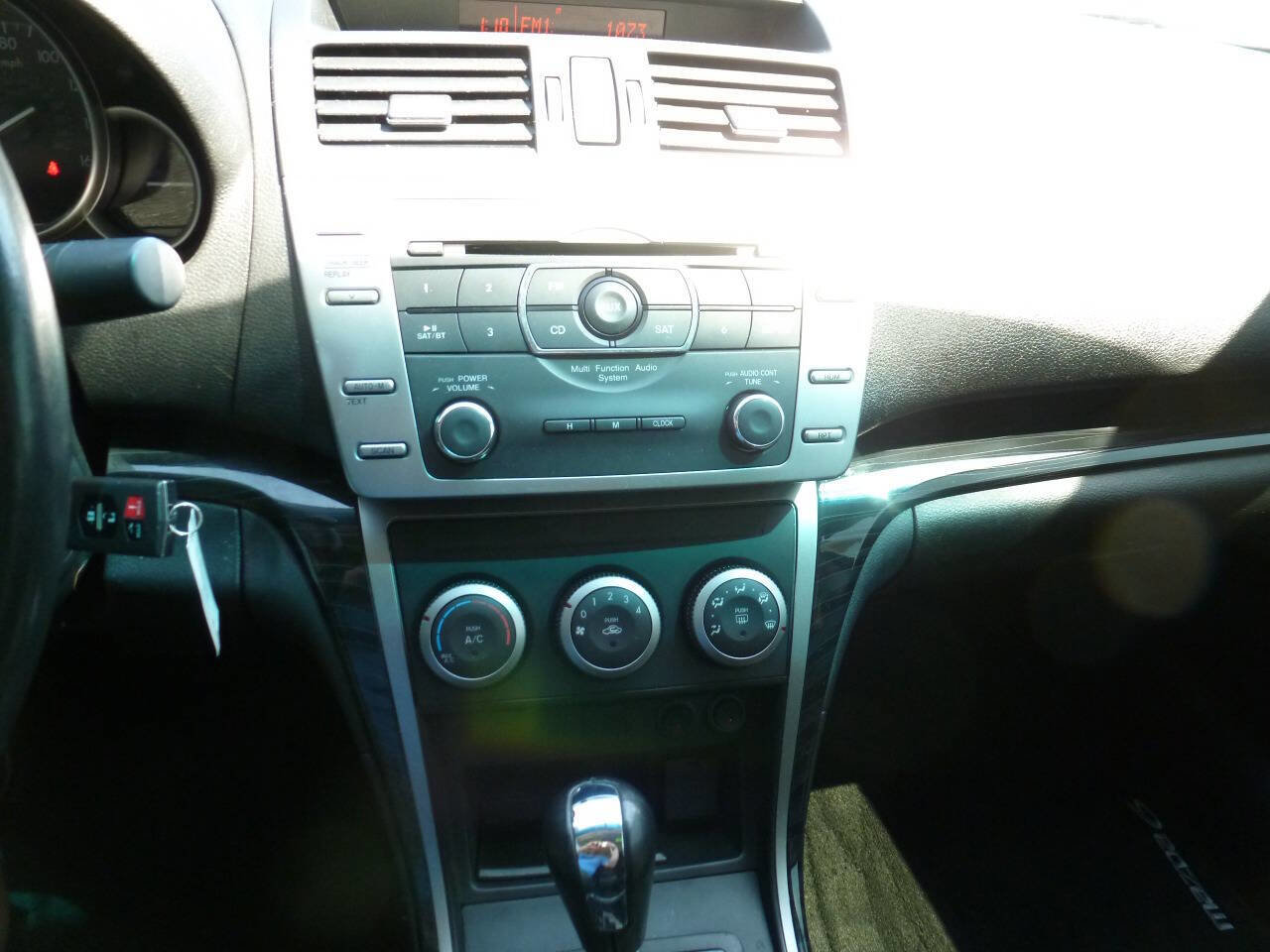 Used 2010 MAZDA MAZDA6 i Touring FWD image 13