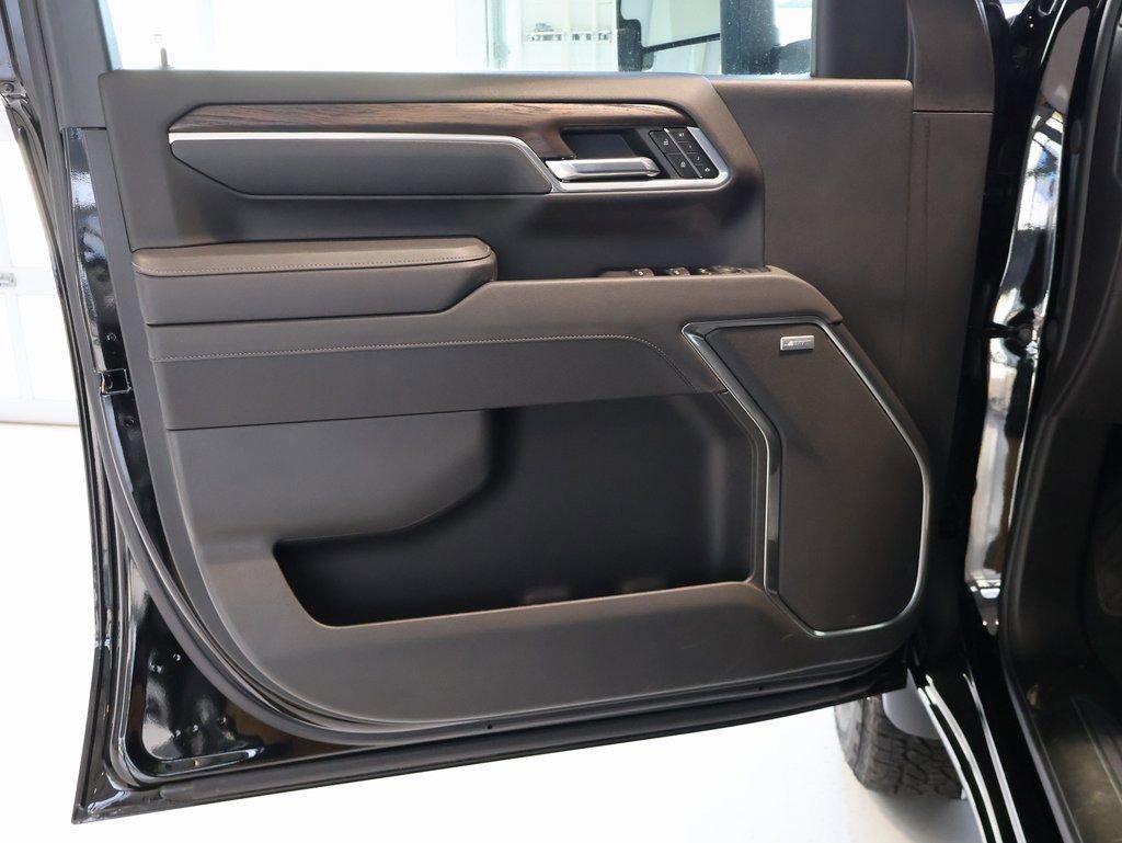 New 2025 GMC Sierra 2500 SLT w/ SLT Convenience Package image 12