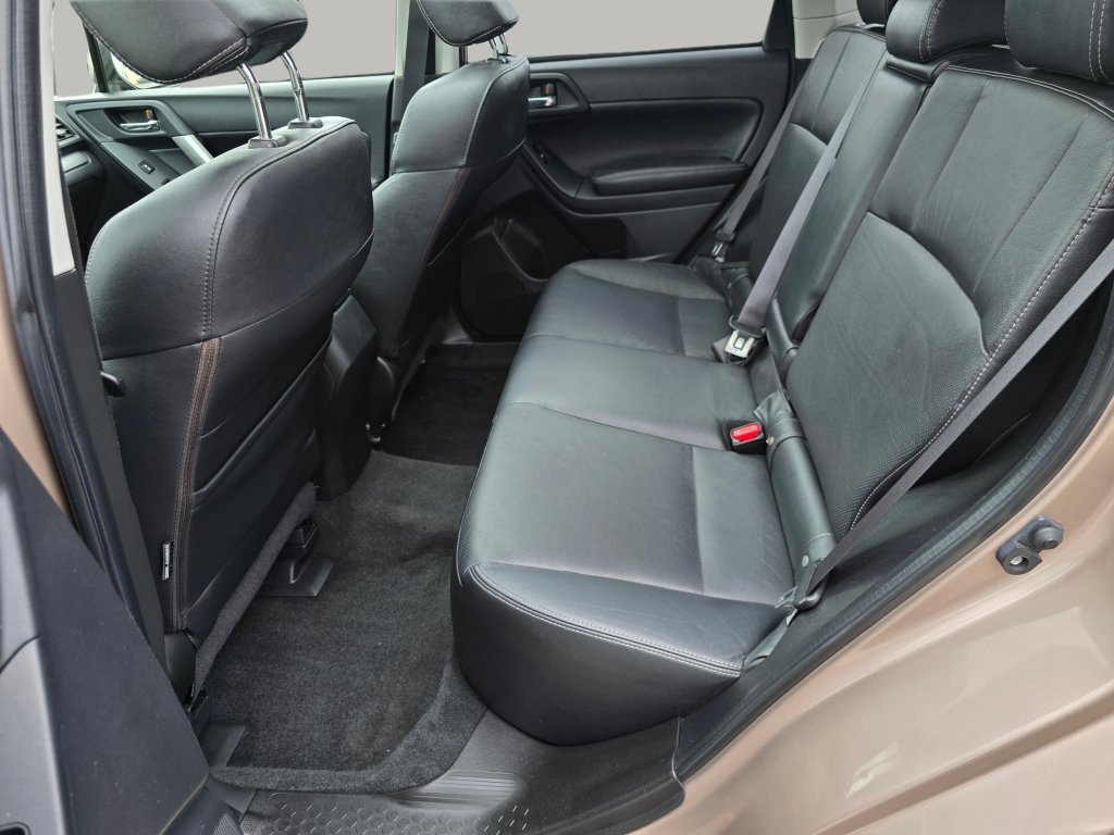Used 2014 Subaru Forester 2.5i Limited w/ Popular Package #2 AWD/4WD image 21