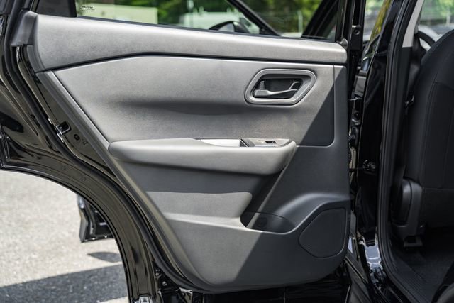 New 2026 Nissan Rogue S image 30