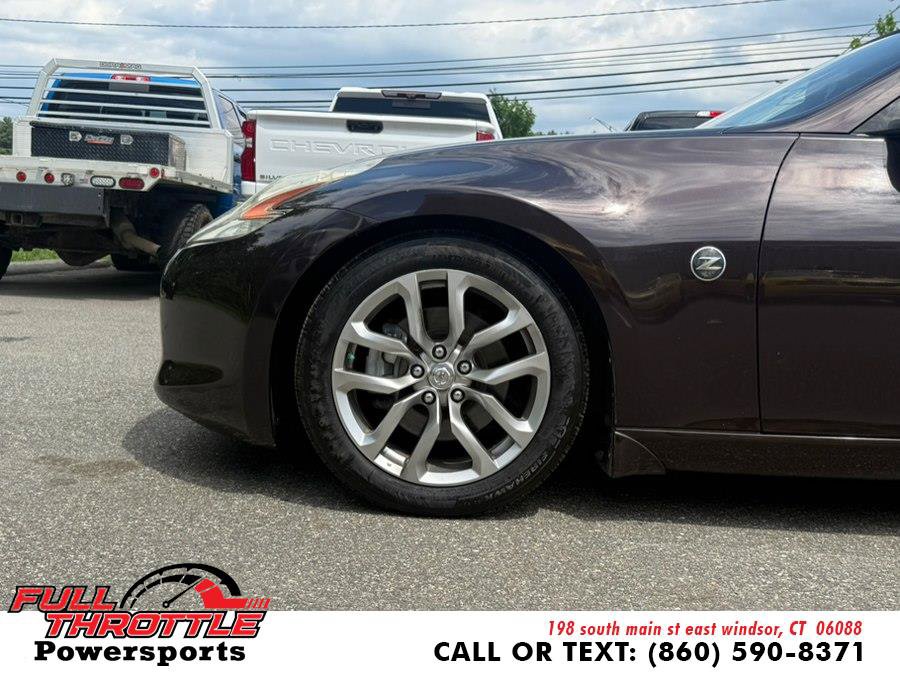 Used 2010 Nissan 370Z Touring RWD image 19