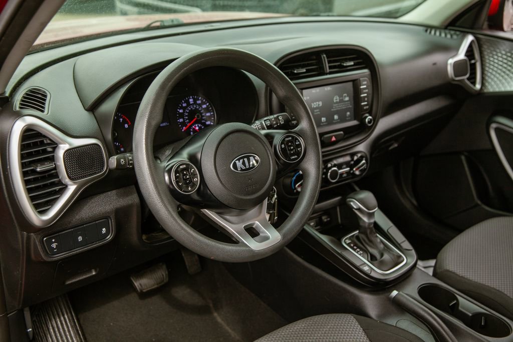Used 2021 Kia Soul LX FWD image 10