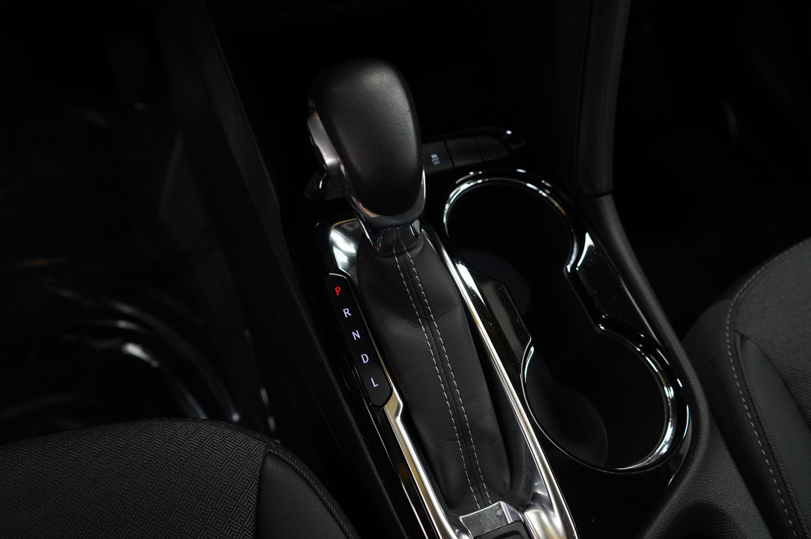 Used 2022 Buick Encore GX Select image 19