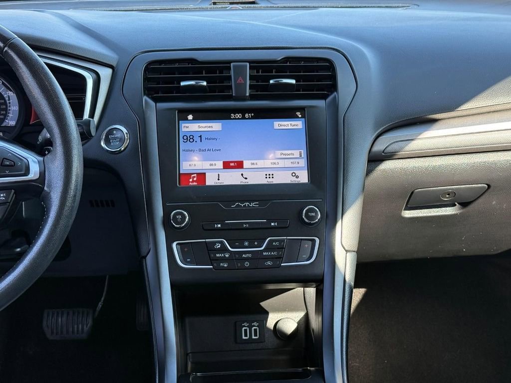 Used 2019 Ford Fusion SE w/ Equipment Group 151A image 13