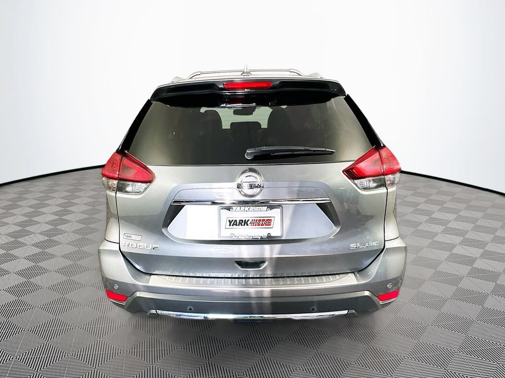 Used 2020 Nissan Rogue SL AWD/4WD image 9