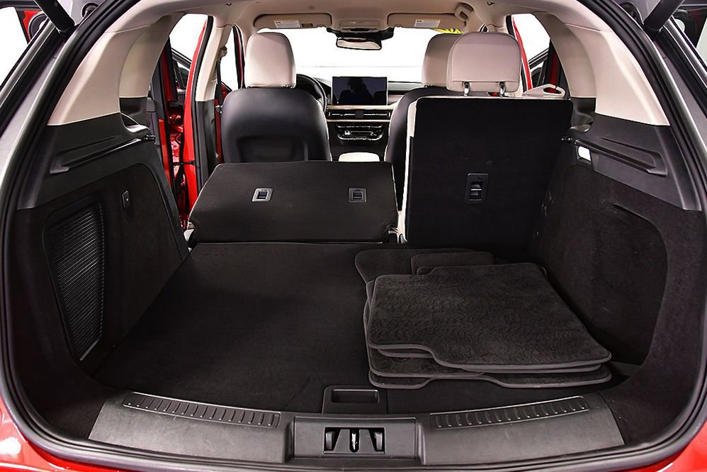 Used 2025 Lincoln Corsair AWD image 29