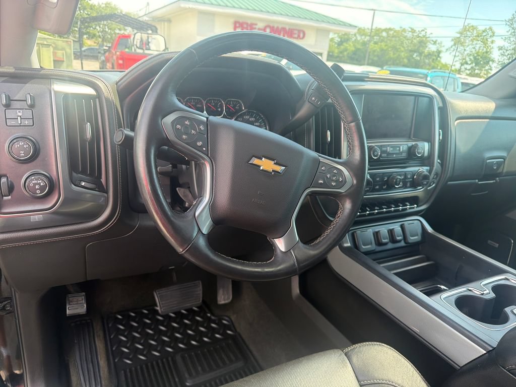 Used 2015 Chevrolet Silverado 2500 LTZ AWD/4WD image 13