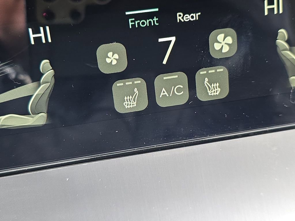 New 2026 Genesis GV70 2.5T Select image 18