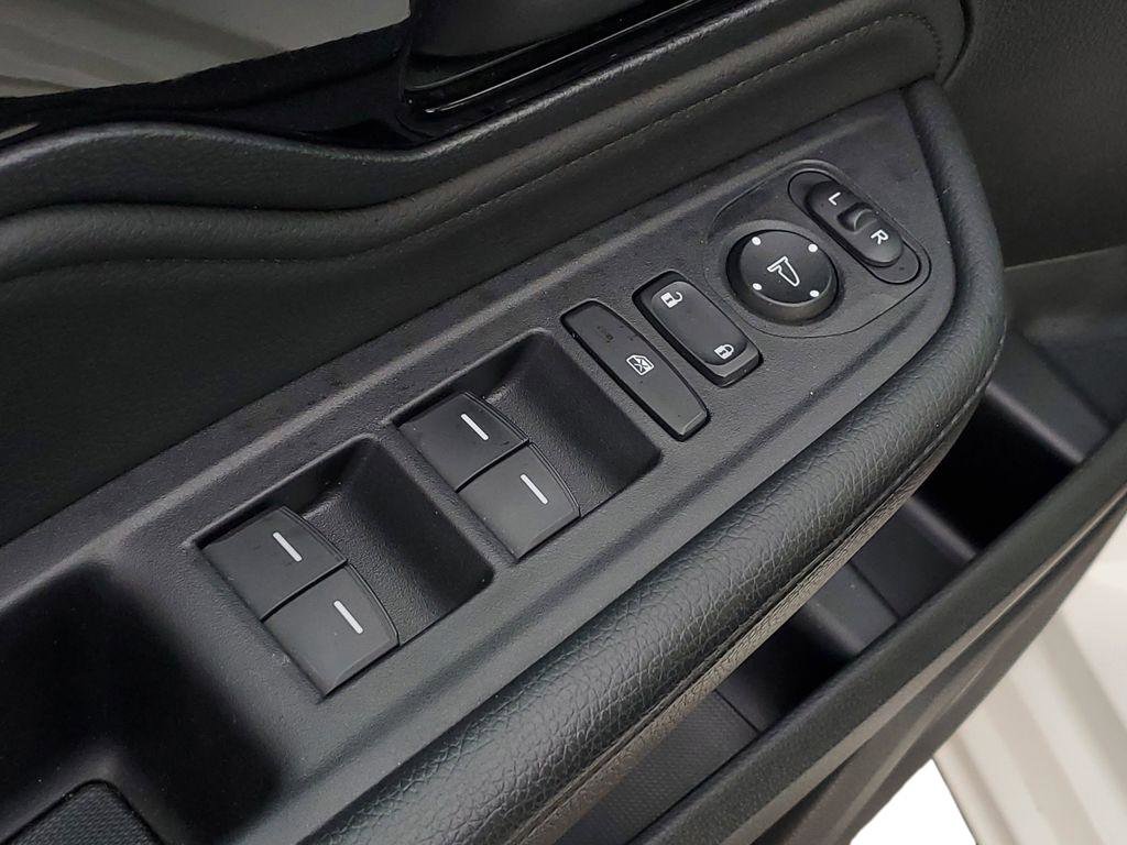 Used 2025 Honda Odyssey Touring image 12