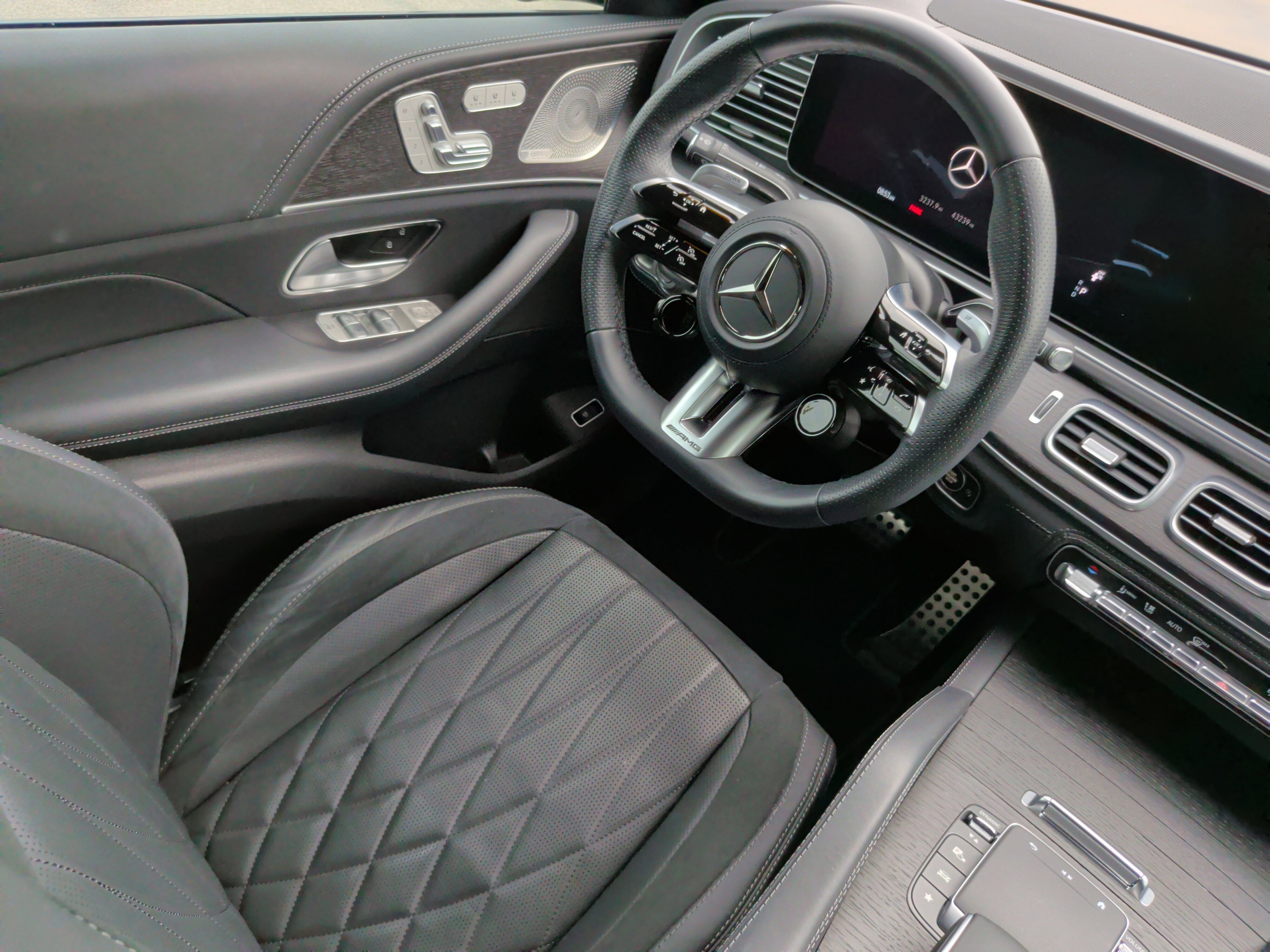 Used 2024 Mercedes-Benz GLE 53 AMG 4MATIC Coupe image 37