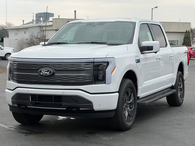 New 2025 Ford F150 Lightning Lariat image 42