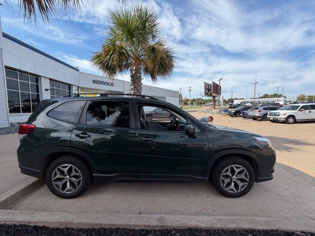 Used 2022 Subaru Forester Premium AWD/4WD image 20