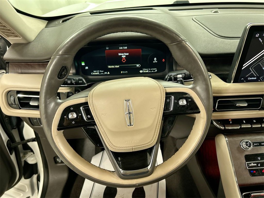 Used 2022 Lincoln Aviator Reserve w/ Equipment Group 201A image 4