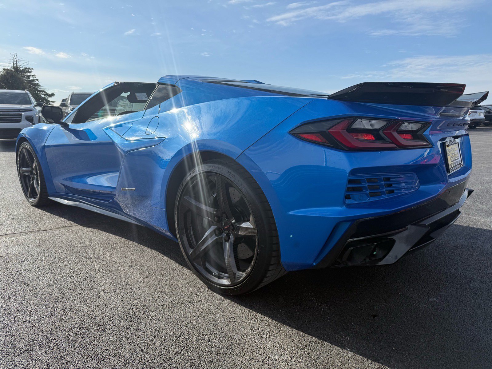 Used 2025 Chevrolet Corvette E-Ray w/ ZER Performance Package AWD/4WD image 6