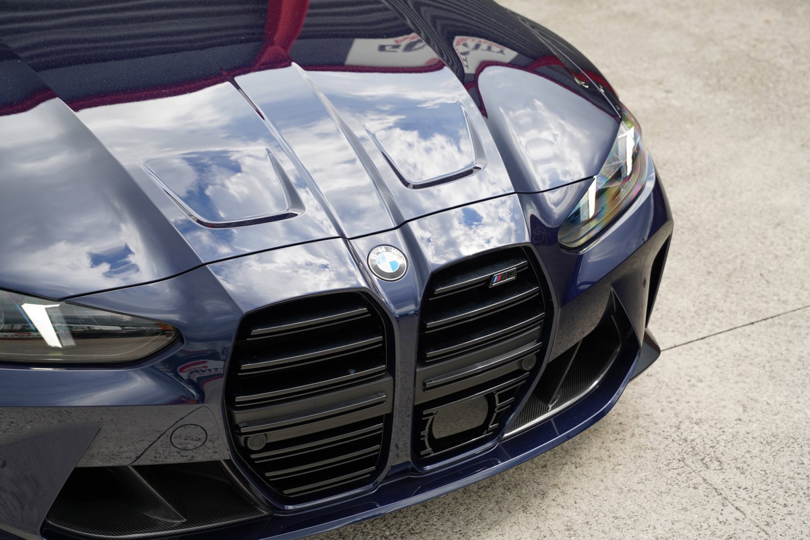 Used 2025 BMW M3 Competition AWD/4WD image 2