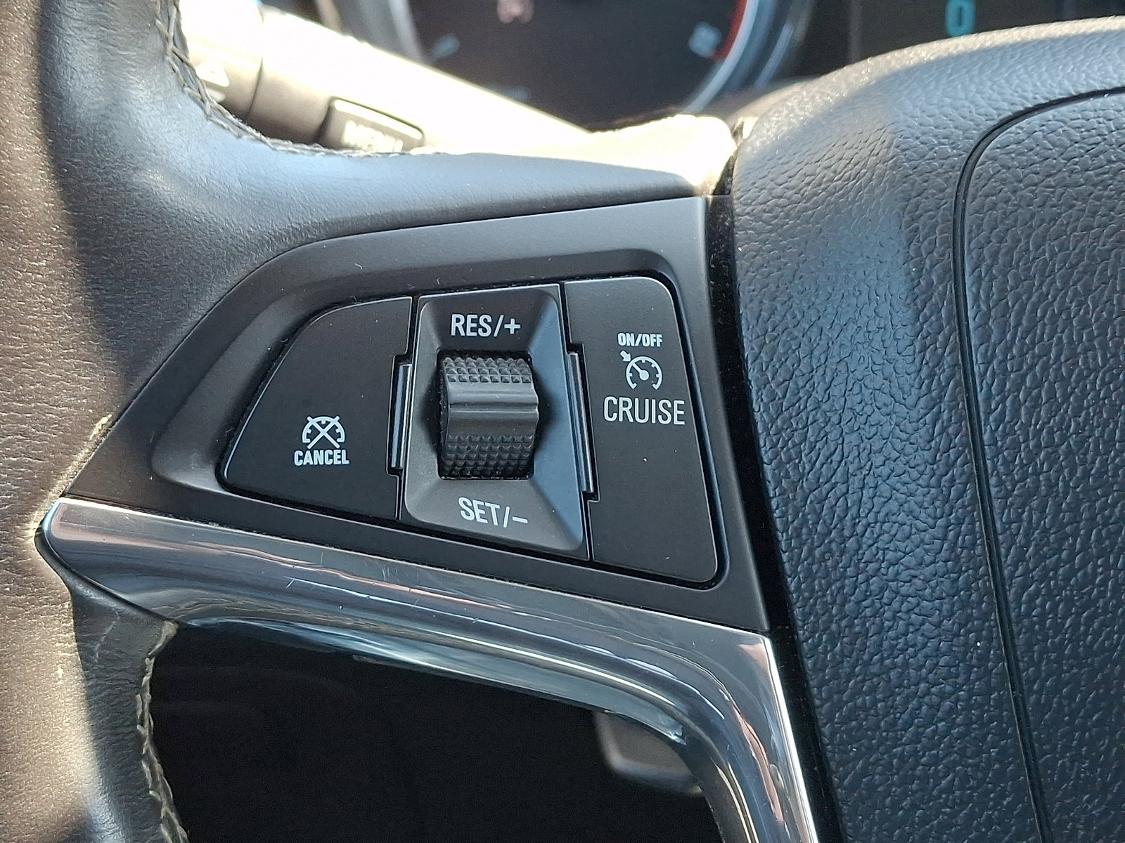 Used 2016 Buick Encore FWD image 27