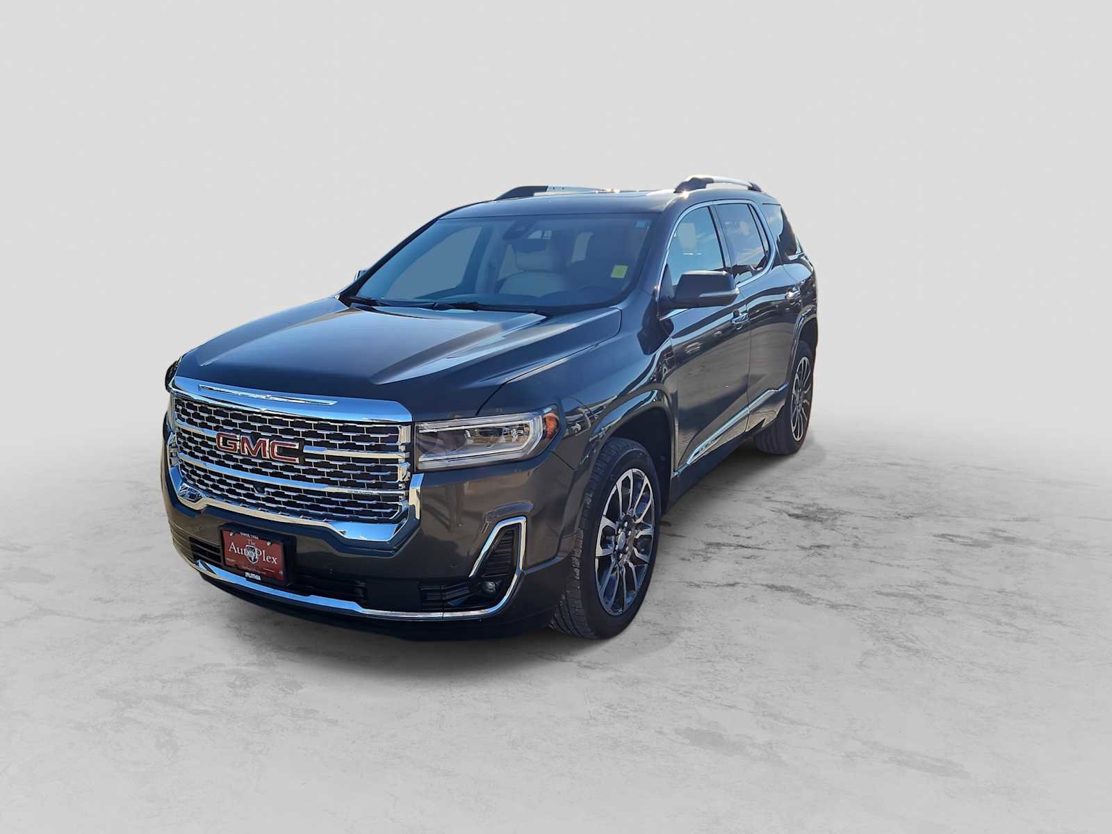 Used 2020 GMC Acadia Denali image 4