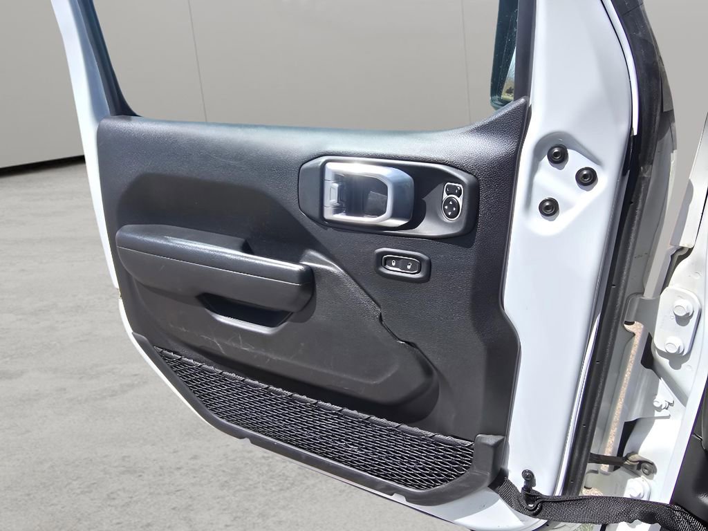 Used 2025 Jeep Wrangler Unlimited Sport AWD/4WD image 25