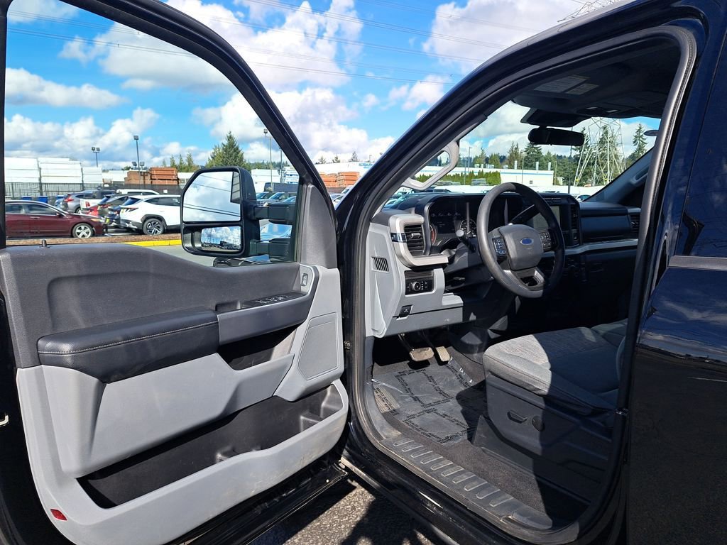 Used 2024 Ford F350 XLT AWD/4WD image 12