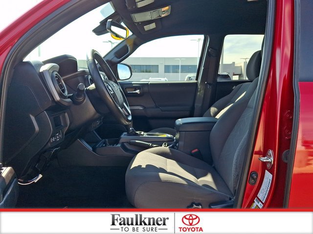 Certified 2019 Toyota Tacoma TRD Sport AWD/4WD image 12