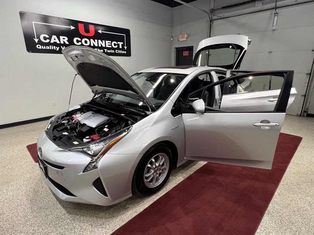 Used 2017 Toyota Prius Four w/ Advanced Technology Package image 62
