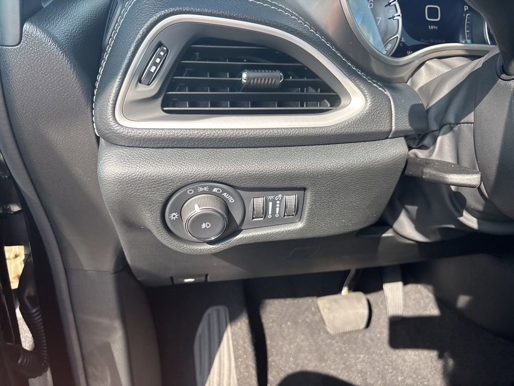New 2026 Chrysler Pacifica Select image 24
