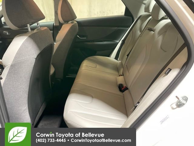 Used 2024 Hyundai Elantra Limited image 25