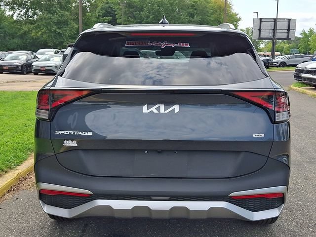 Certified 2025 Kia Sportage EX AWD/4WD image 5