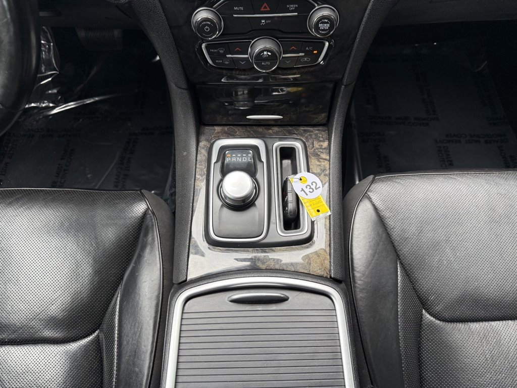 Used 2020 Chrysler 300 Limited image 28
