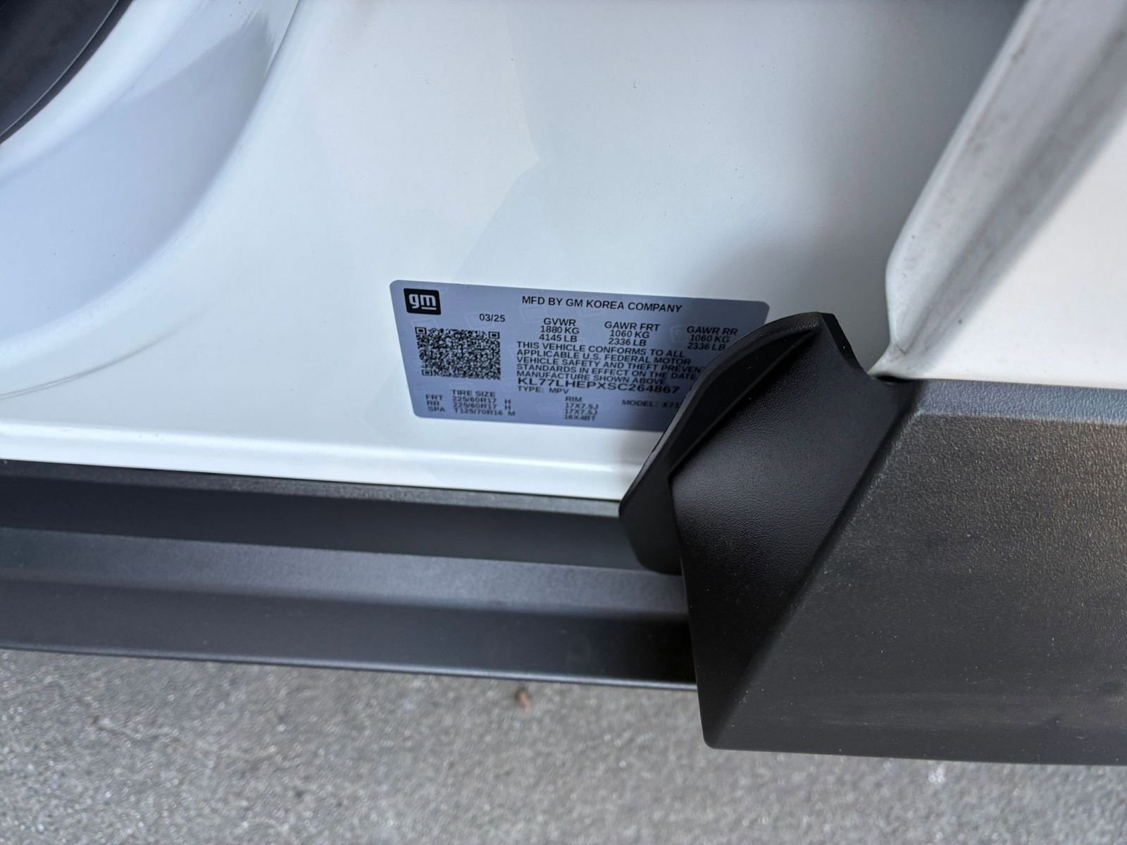 Used 2025 Chevrolet Trax LT image 30