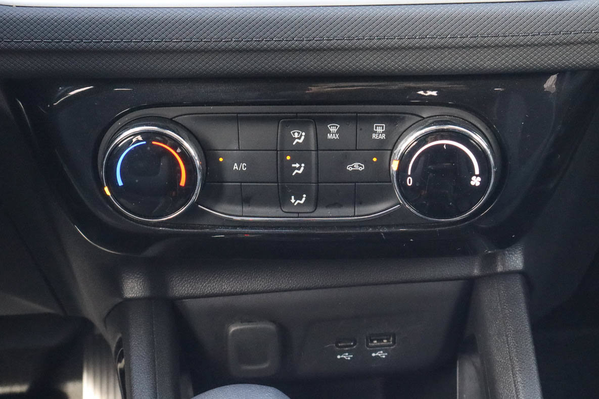 Used 2025 Chevrolet TrailBlazer LT AWD/4WD image 11