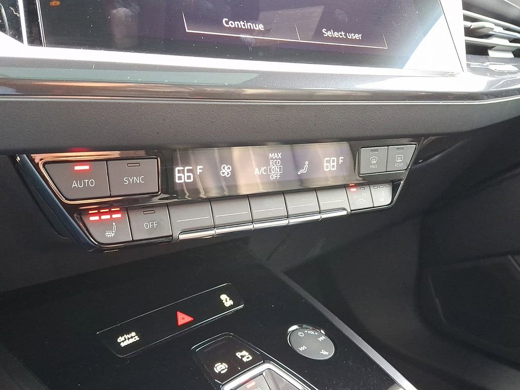 Used 2022 Audi Q4 e-tron Premium Plus w/ Premium Plus image 18