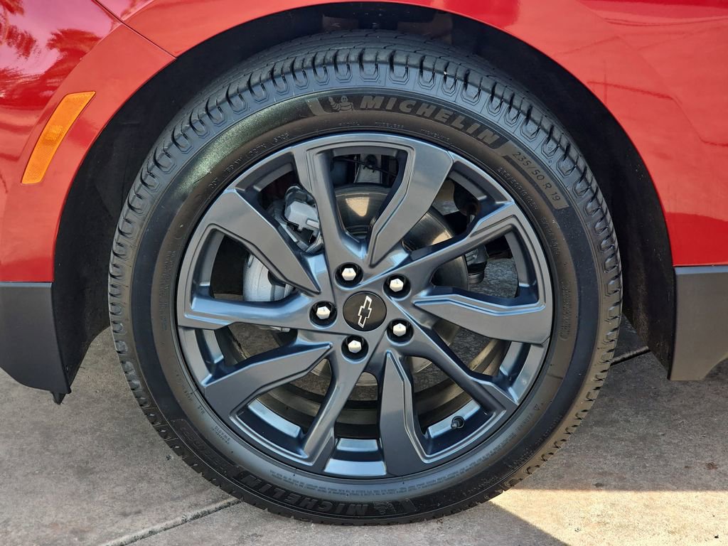 Used 2024 Chevrolet Equinox RS w/ RS Leather Package image 35