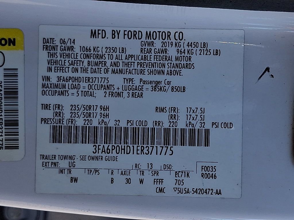 Used 2014 Ford Fusion SE w/ Equipment Group 202A image 26