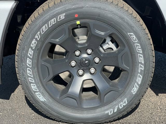 New 2026 RAM 1500 4x4 Crew Cab image 6