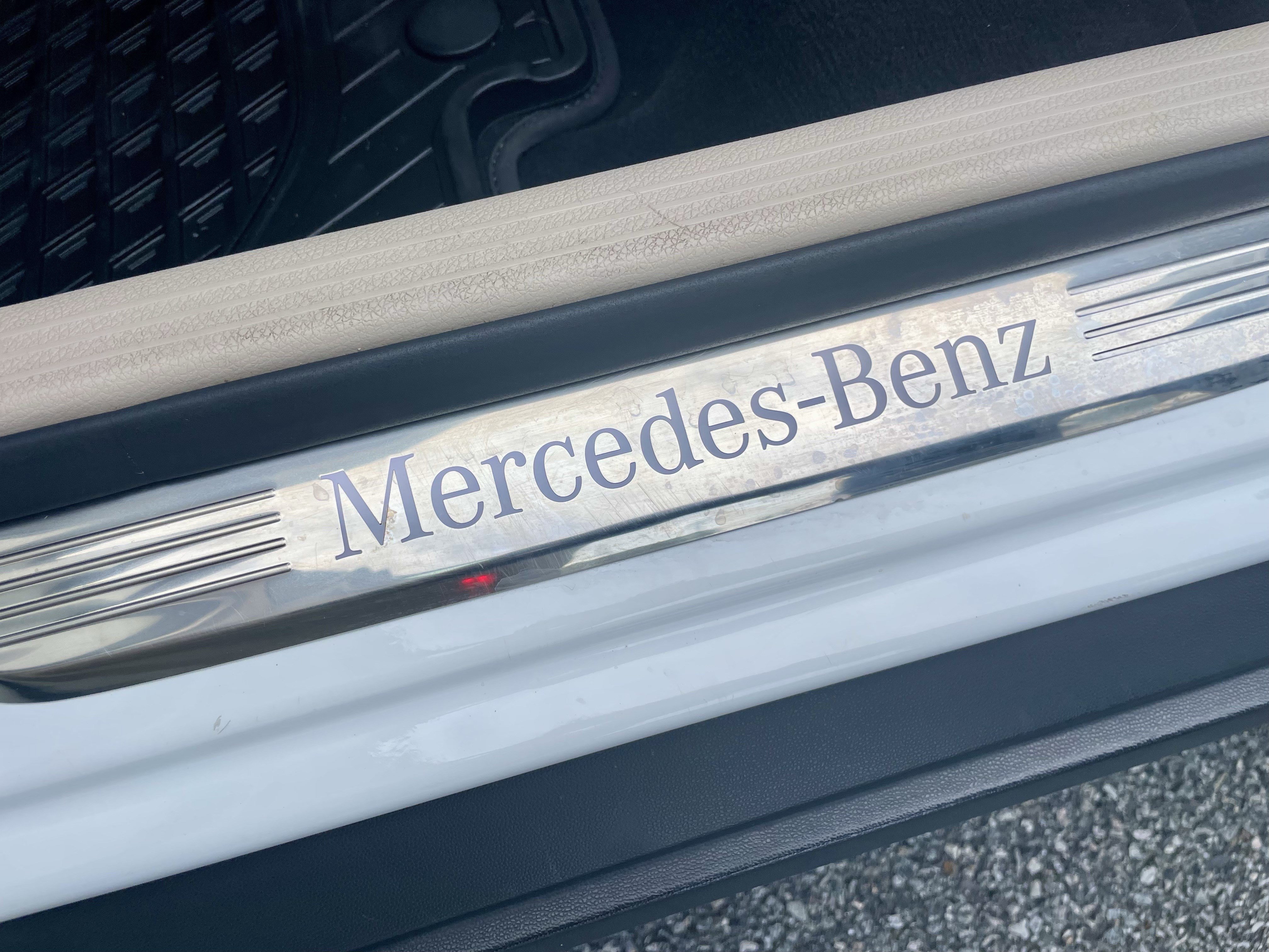 Used 2020 Mercedes-Benz GLC 300 4MATIC image 40
