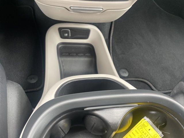 Used 2024 Chrysler Pacifica Touring-L image 30