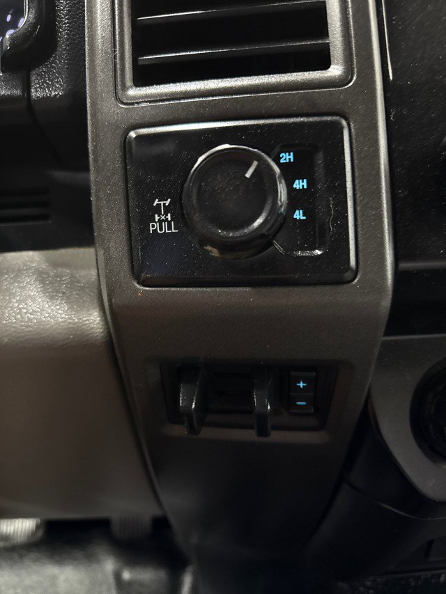 Used 2022 Ford F250 XL w/ Power Equipment Group image 19