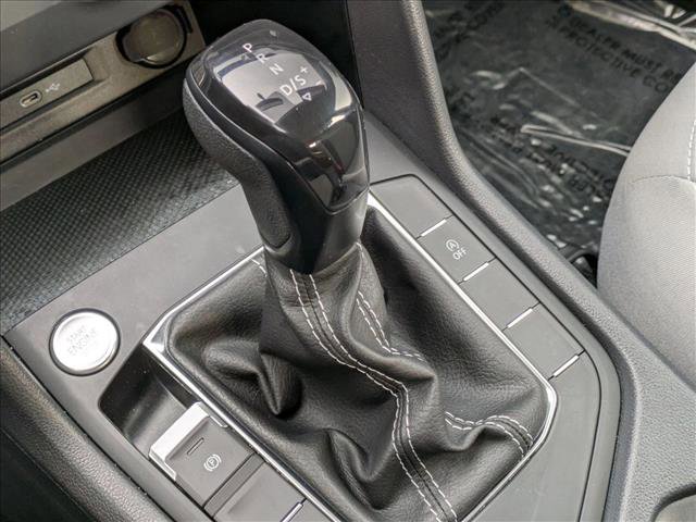 Used 2022 Volkswagen Taos S image 12