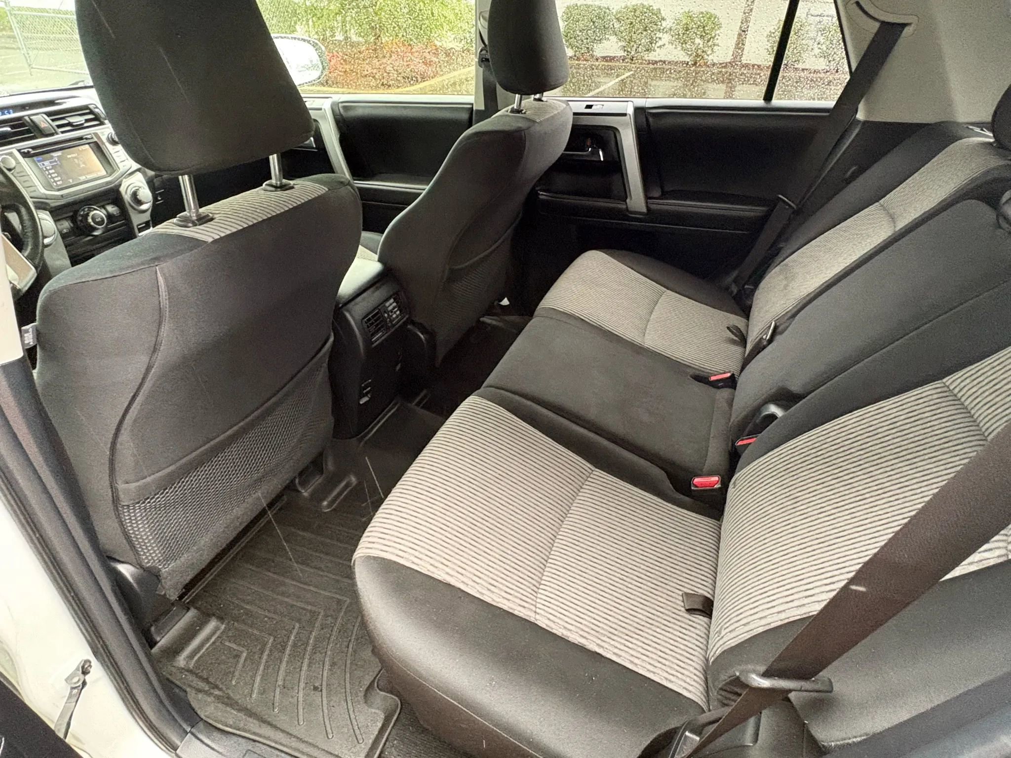 Used 2015 Toyota 4Runner SR5 image 20