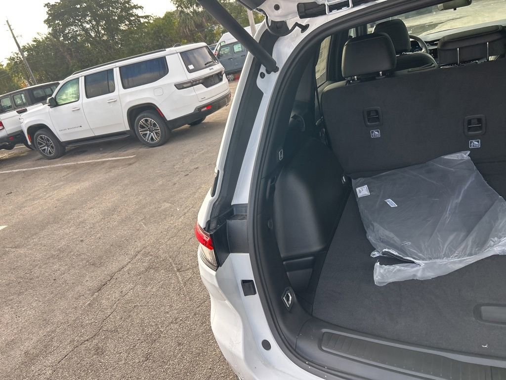 New 2026 Jeep Grand Cherokee Limited image 31